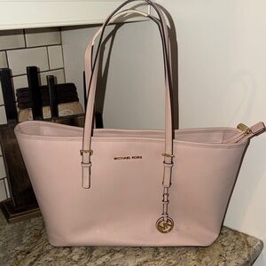 Michael Kors Jet Set light pink Tote Bag